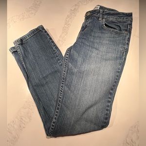 Aeropostale Bayla skinny short jeans. Size 5/6.